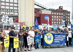 ILWU Local 142 delegation from Hawaii joined solidarity rally of 200 July 13 at C&H sugar refinery in Crockett, California, supporting 91 warehouse workers on strike since June 15.