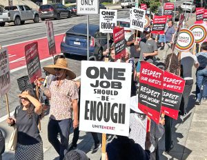 Calif. hotel workers fight to win union representation