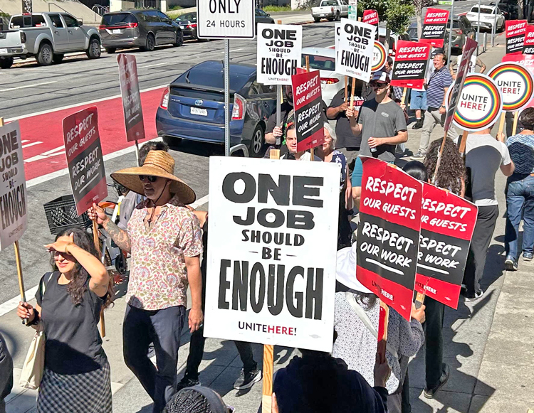 Calif. hotel workers fight to win union representation