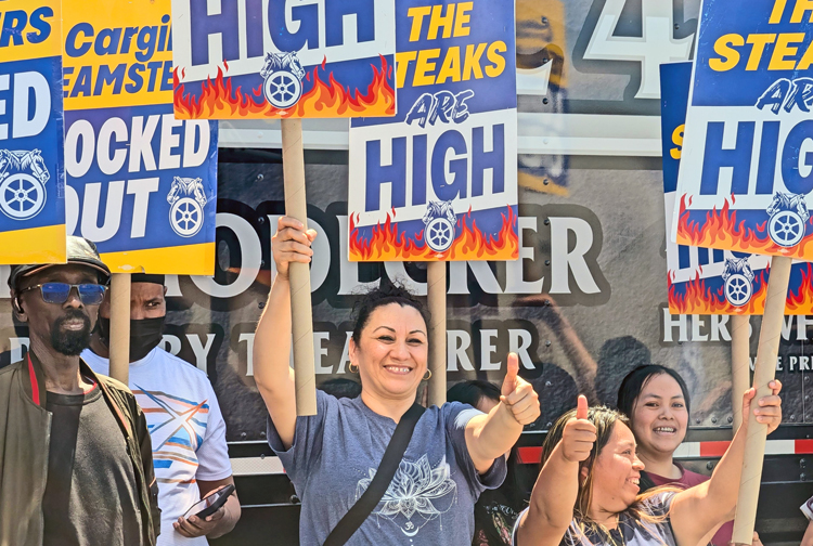 Locked-out Teamsters vote down Cargill contract offer