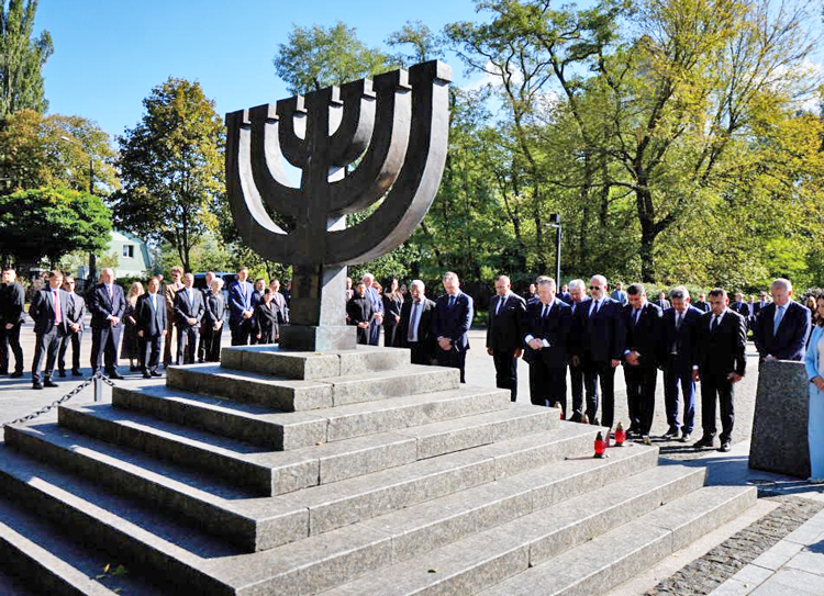 Ceremony at Menorah Memorial in Kyiv, Ukraine, Sept. 29, on 85th anniversary of “Holocaust by bullets” at Babyn Yar, where 33,000 Jews were shot, buried in a ravine by Nazi occupiers.