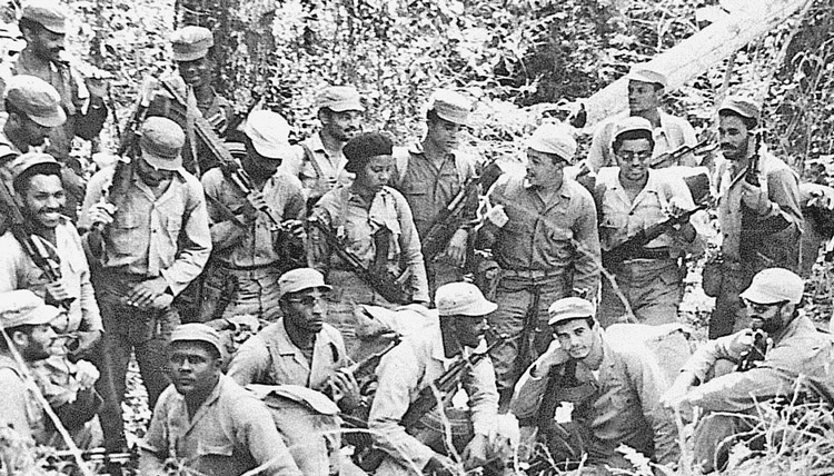 Caboverdianos durante entrenamiento en Cuba, antes de regresar en 1967 para unirse a lucha de liberación en Guinea-Bissau. La ayuda cubana fue decisiva para luchas independentistas.